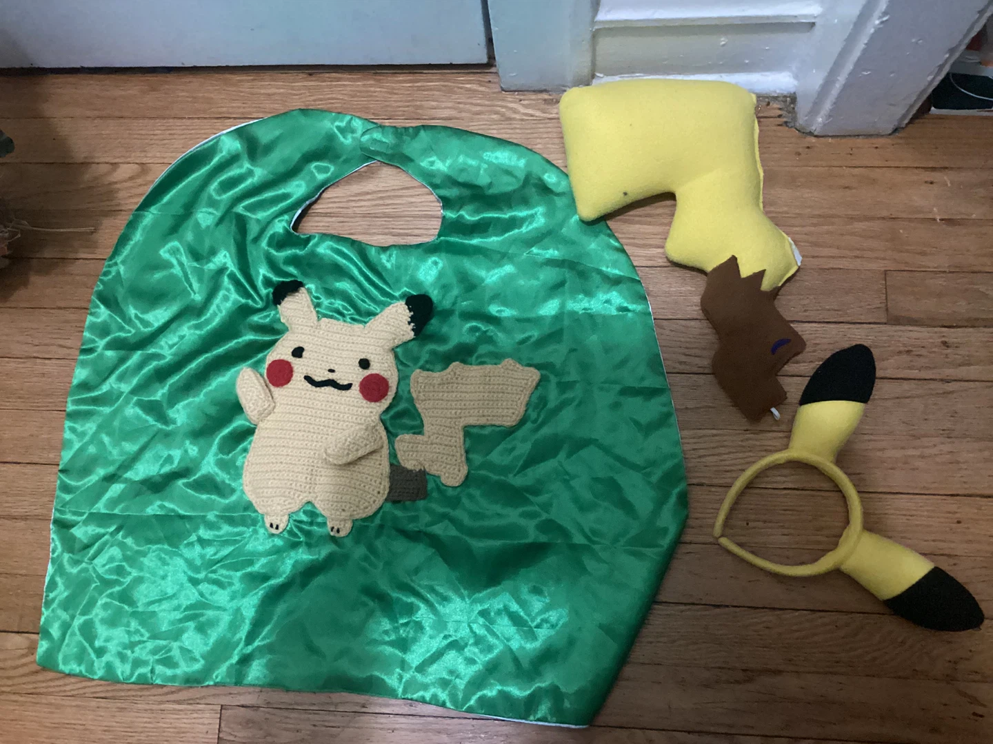 Pikachu Costume Set