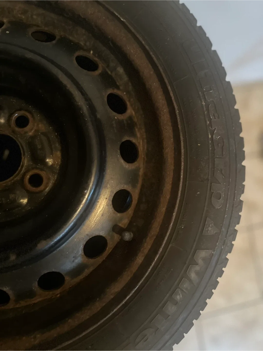 Set of 4 Winter Tires image indicator(4)