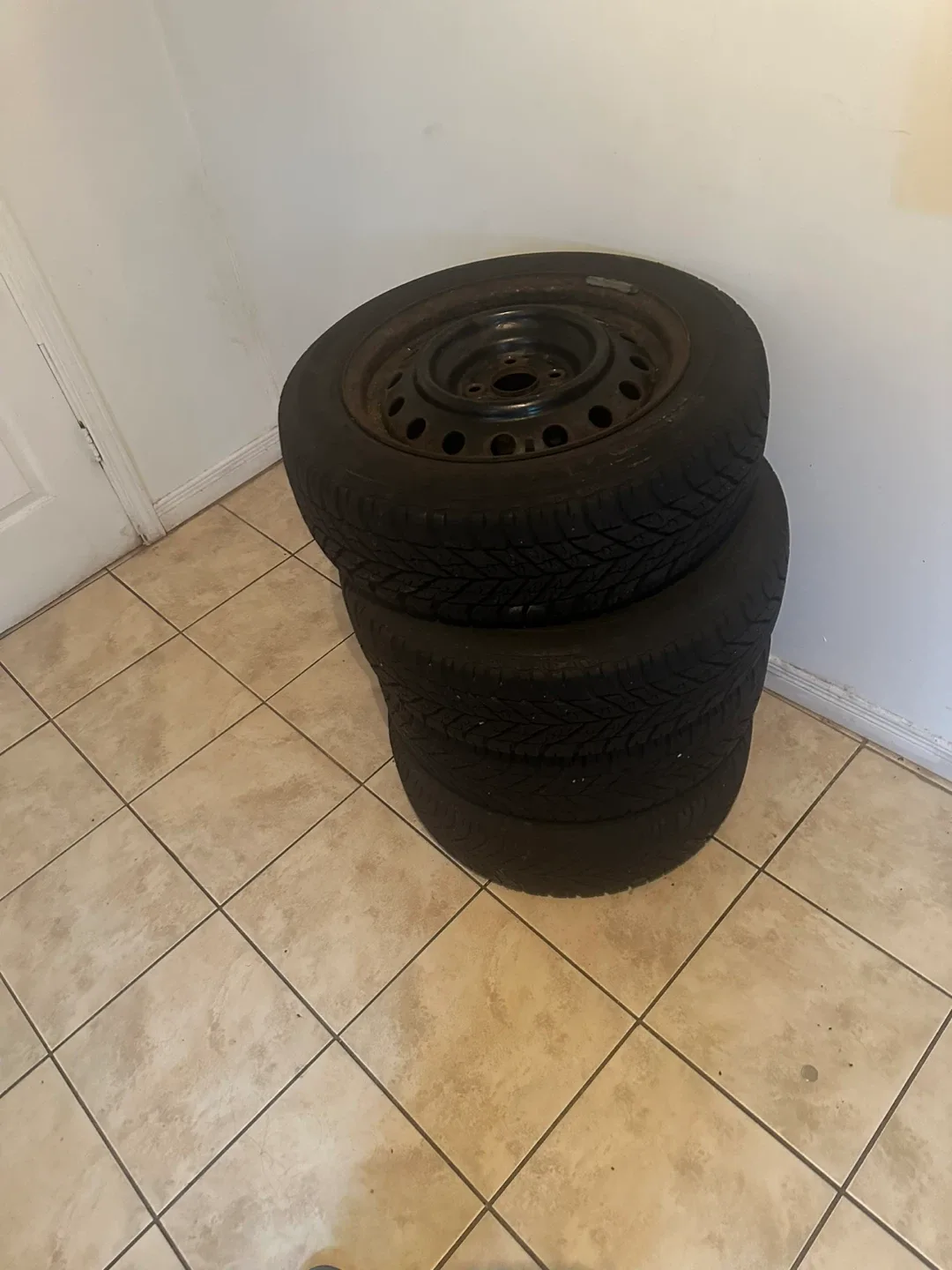 Set of 4 Winter Tires image indicator(2)