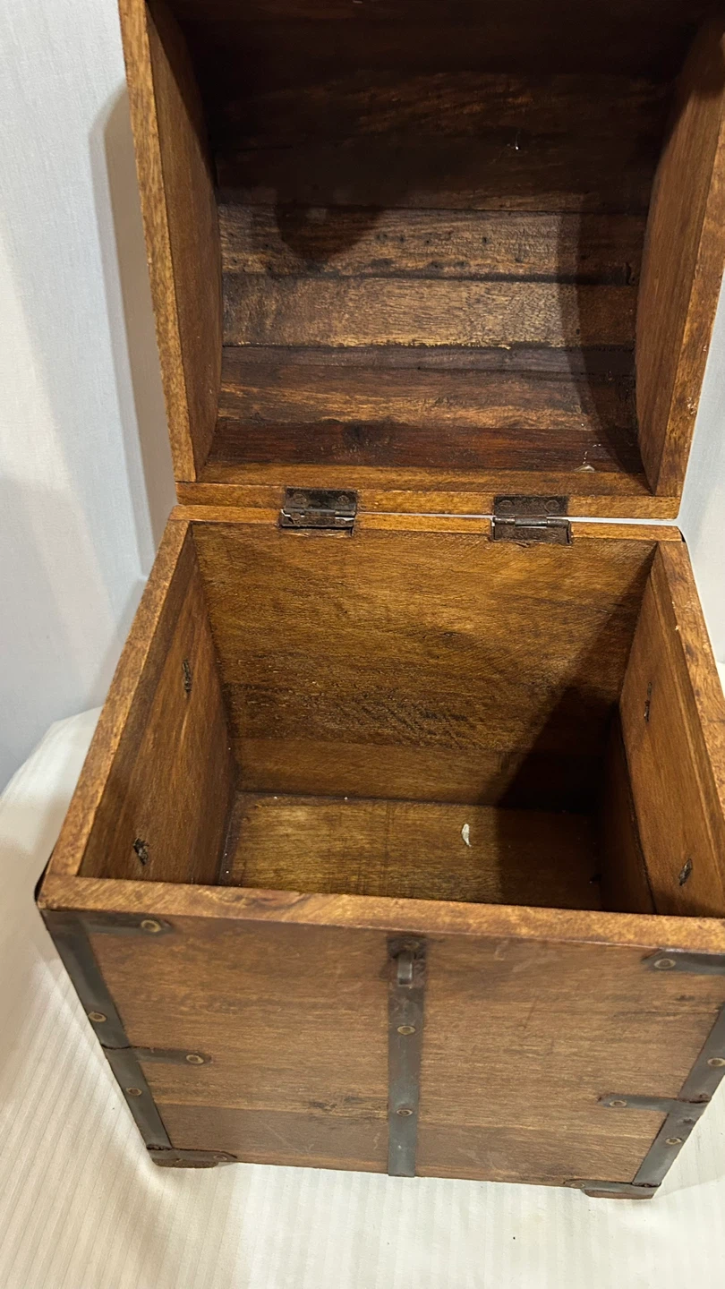 New Wooden Storage Treasure Chest - photo 4