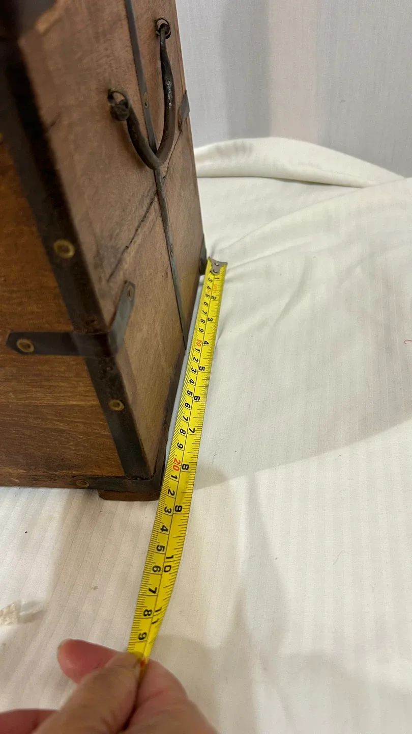 Wooden Storage Treasure Chest image indicator(6)