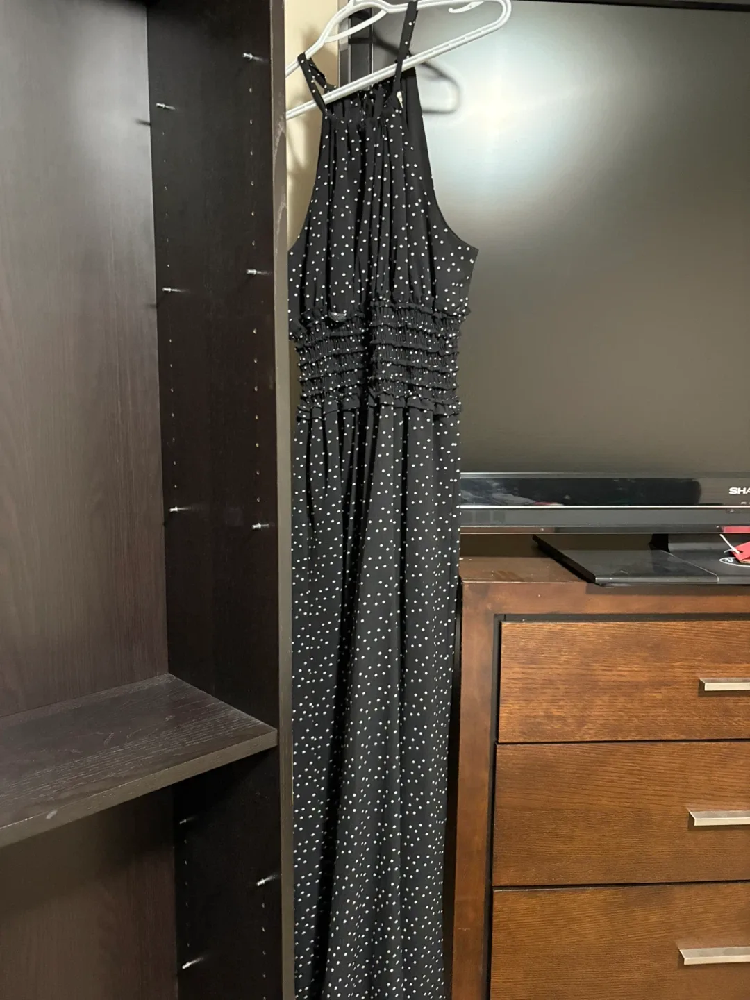 Assorted Women's Clothing image indicator(3)