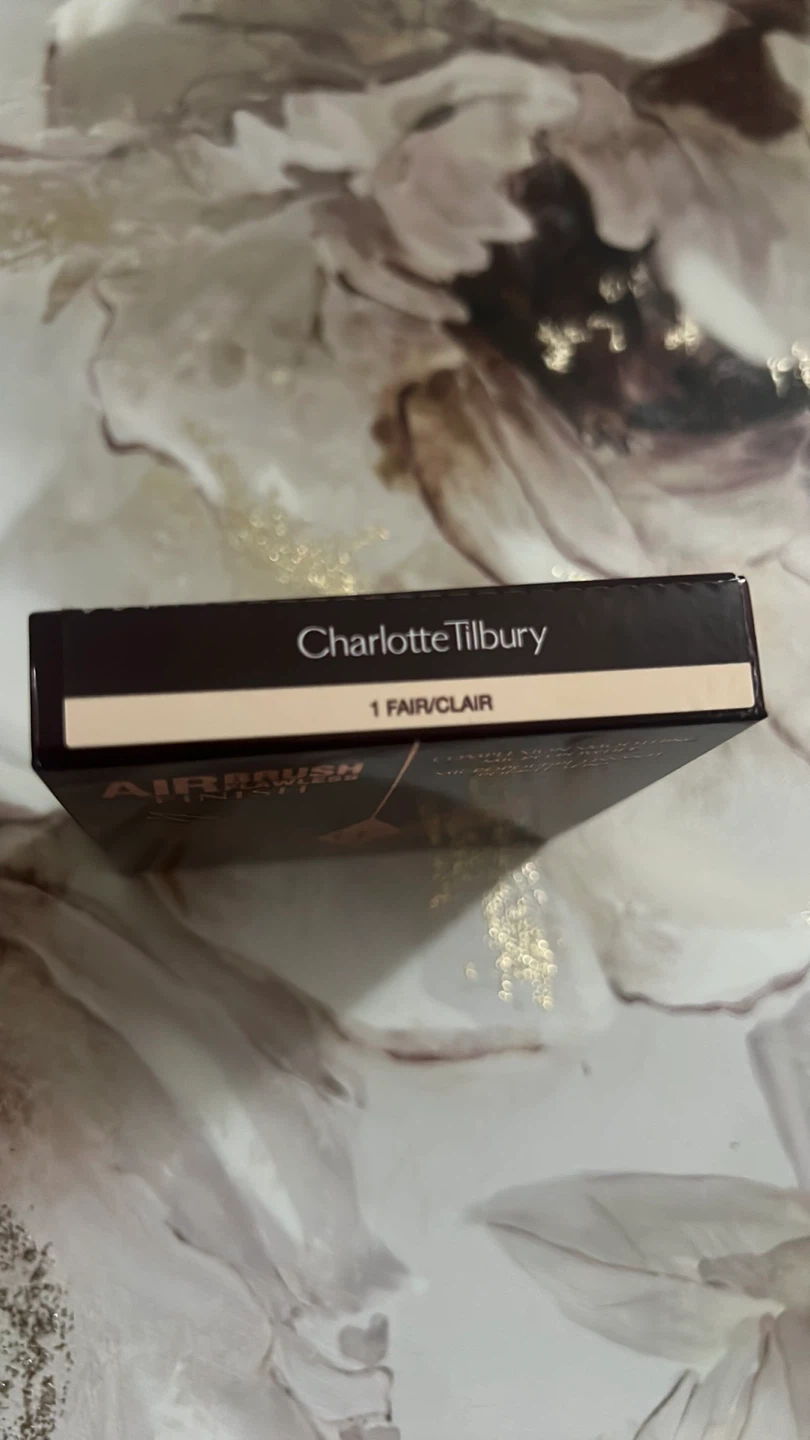 Charlotte Tilbury Airbrush Flawless Finish Powder - Fair/Clair - photo 2