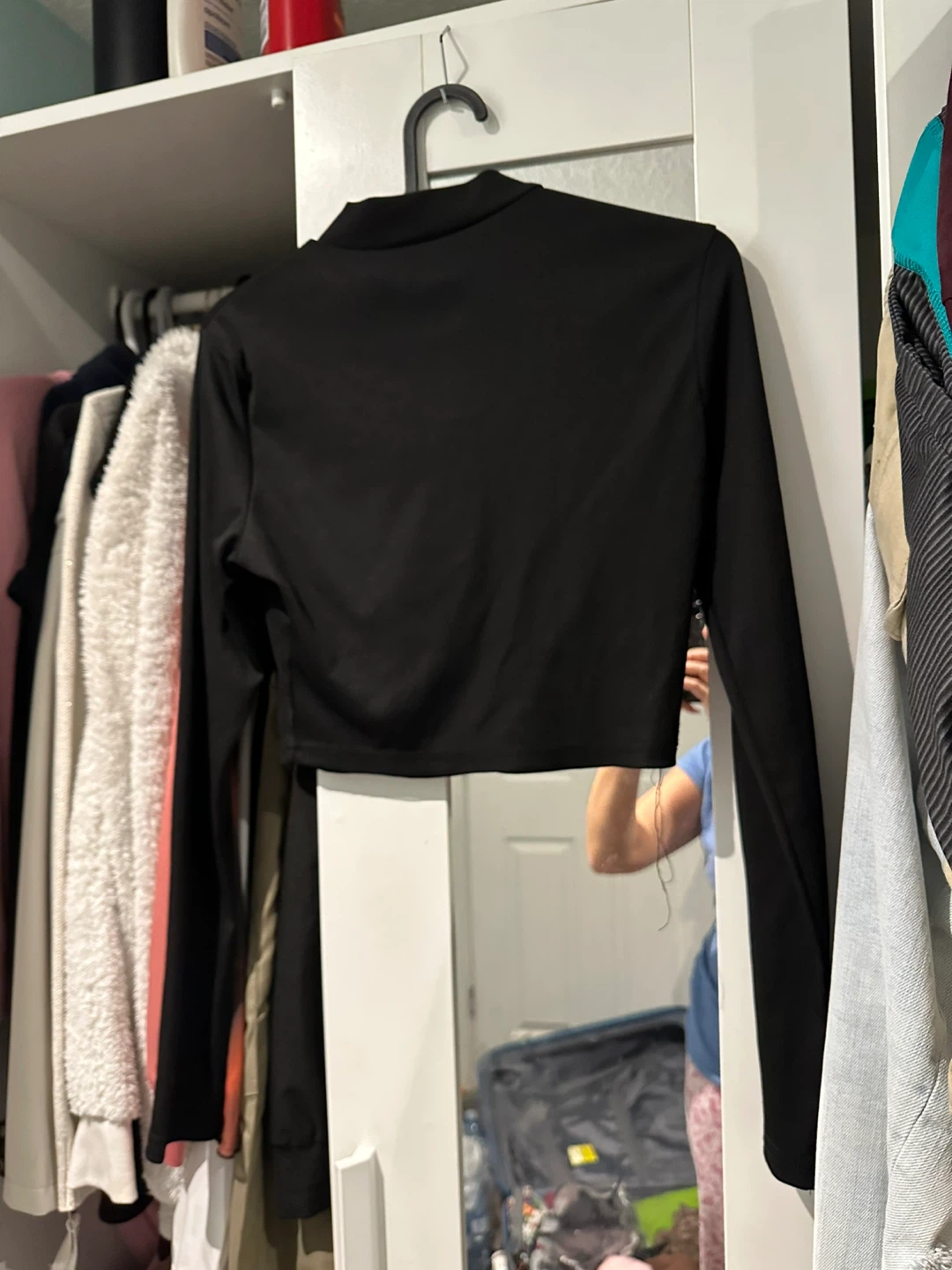 Black Long Sleeve Crop Top - photo 4