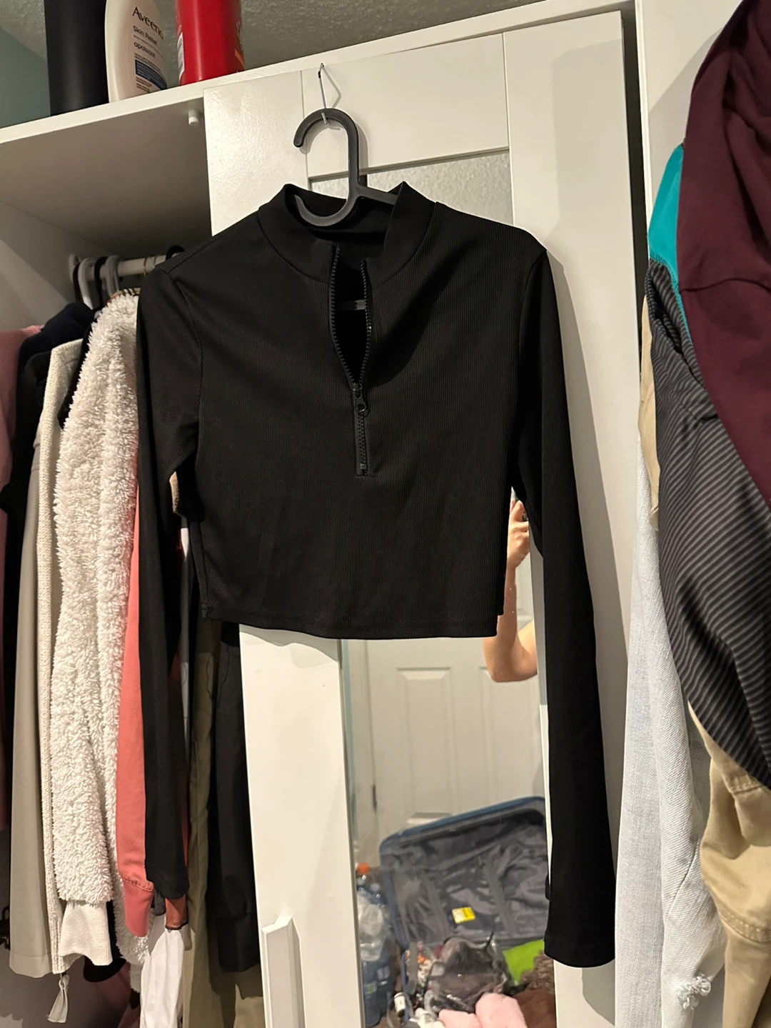 Black Long Sleeve Crop Top - photo 3
