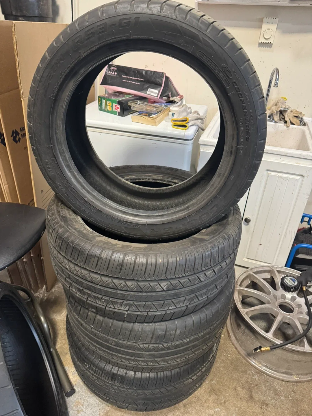 Cooper Zeon RS3-G1 Tires - 245/45R17 image indicator(2)