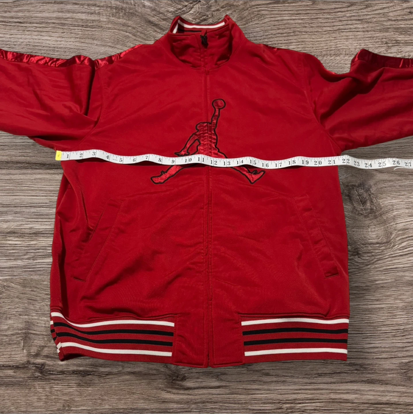 Jordan Red Jacket Sz Large - photo 3