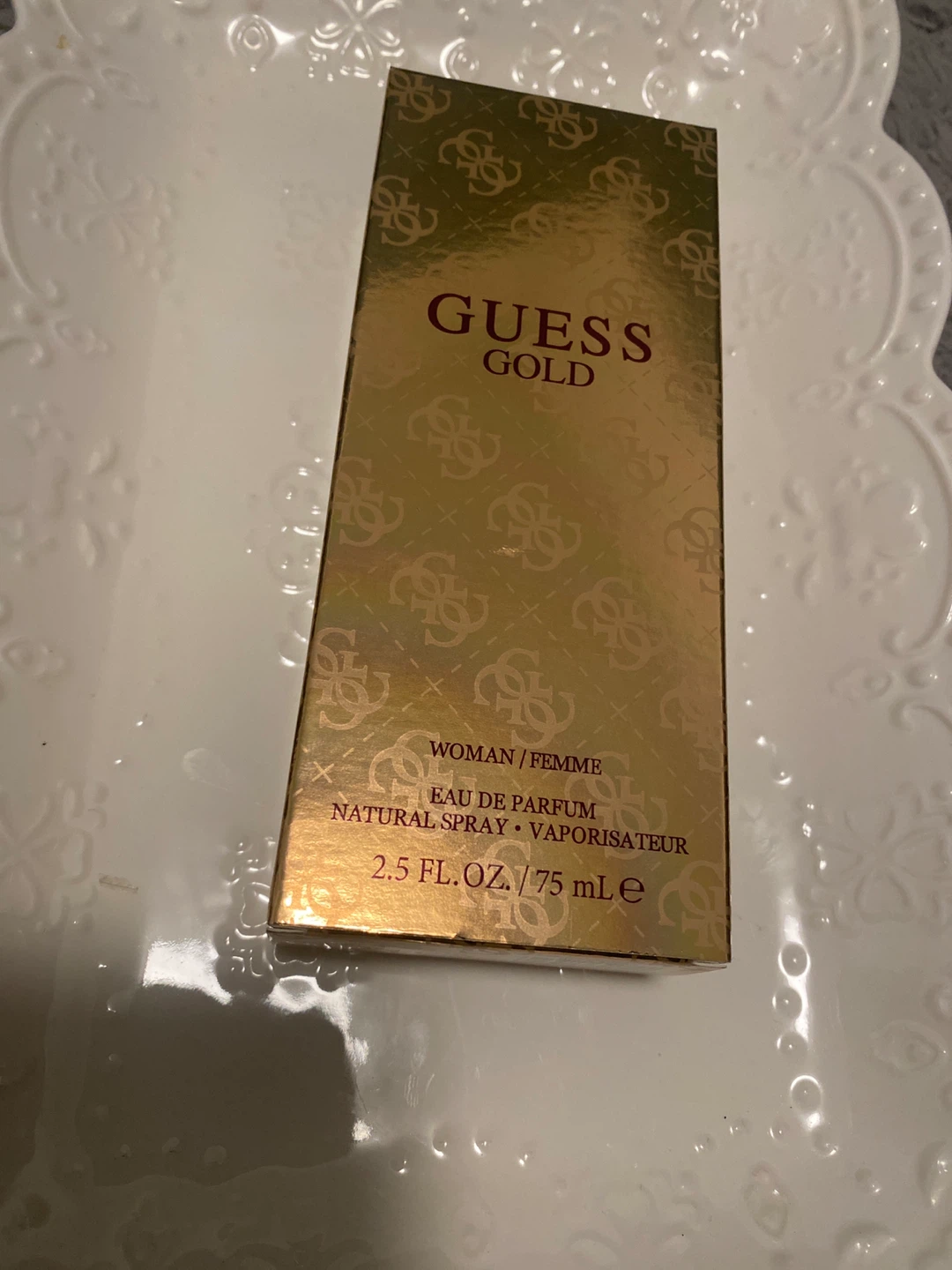 Guess Gold Woman/Femme Eau de Parfum Natural Spray 2.5 fl oz