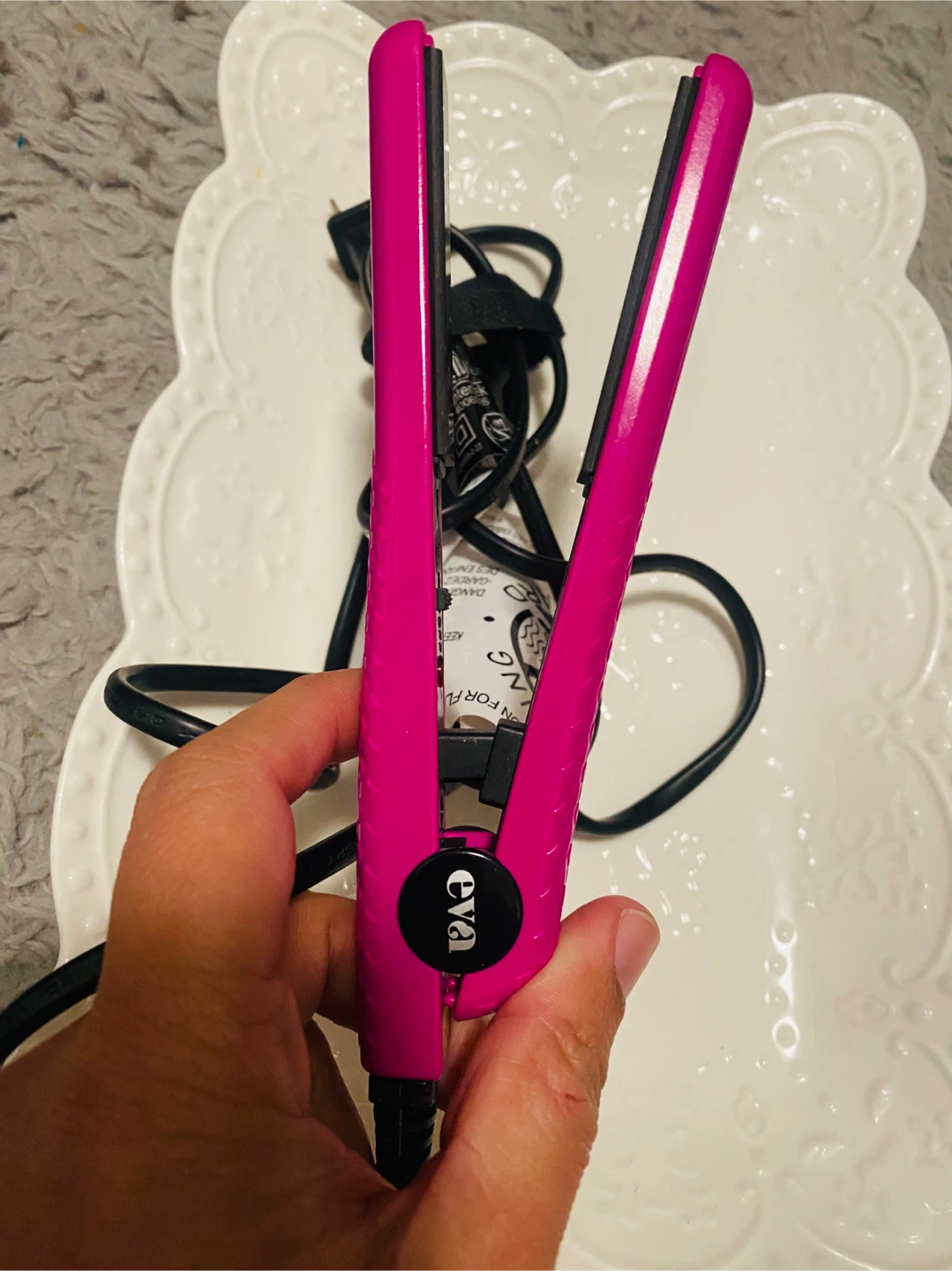 EVA NYC Mini Travel Flat Heat Styling Iron - Pink - photo 3