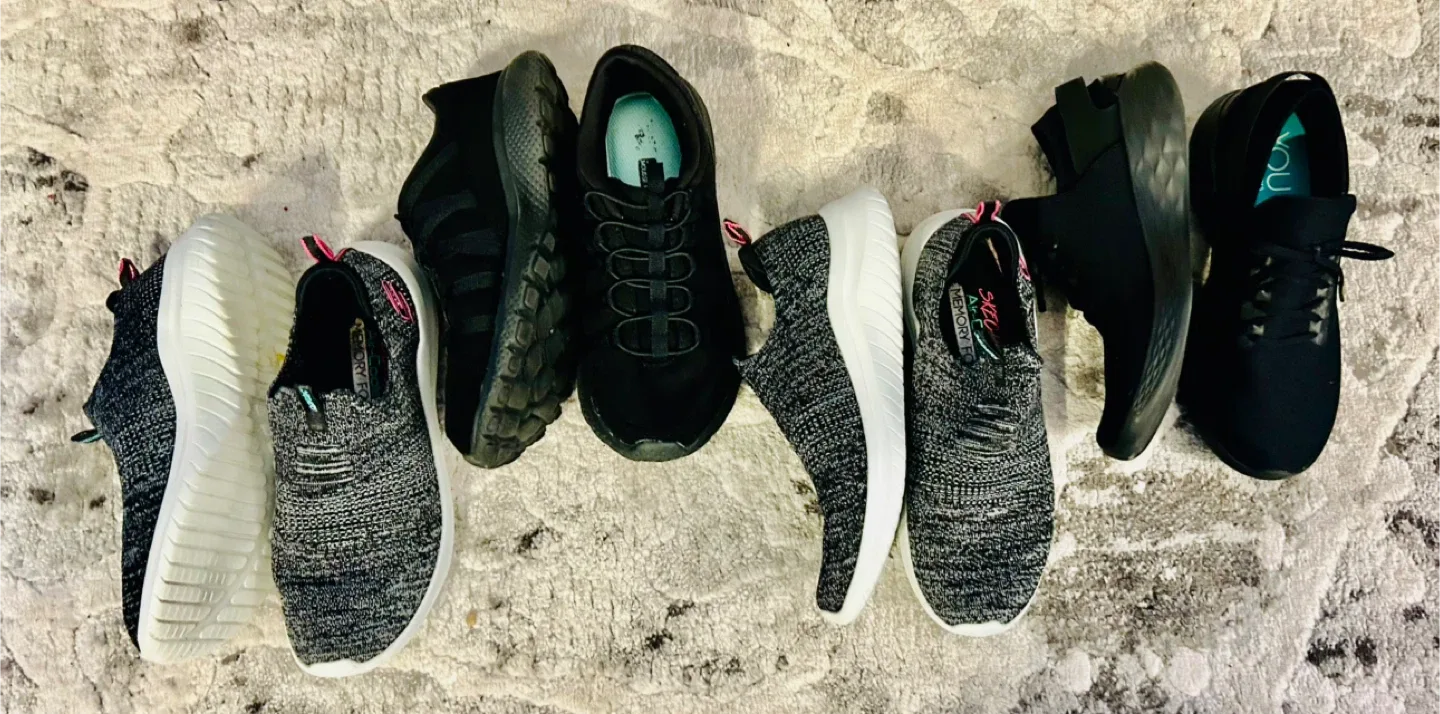 Skechers Walking Shoes (Women) - 8-8.5 image indicator(2)