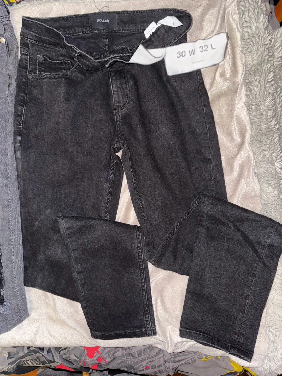 Mixed Jeans Lot - Rolla's, Blak, Rue21, Design Lab - Sizes 27-30 image indicator(2)