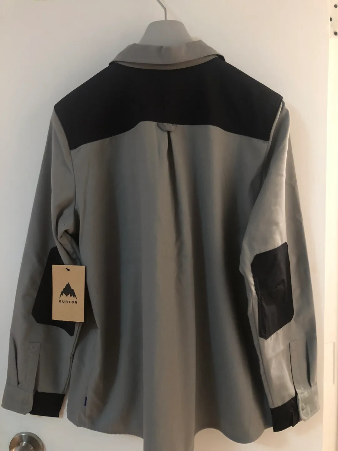 Burton W Favorite Perf FL Shirt - XL - Sharkskin image indicator(4)