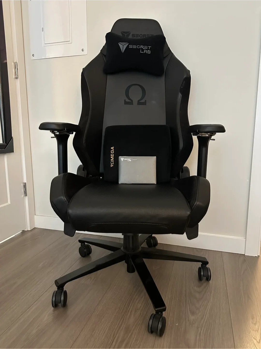 Secretlab Omega Gaming Chair - Black thumbnail
