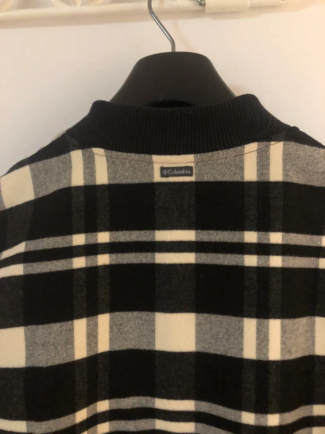 Columbia Black & White Plaid Bomber Jacket - Size S image indicator(4)