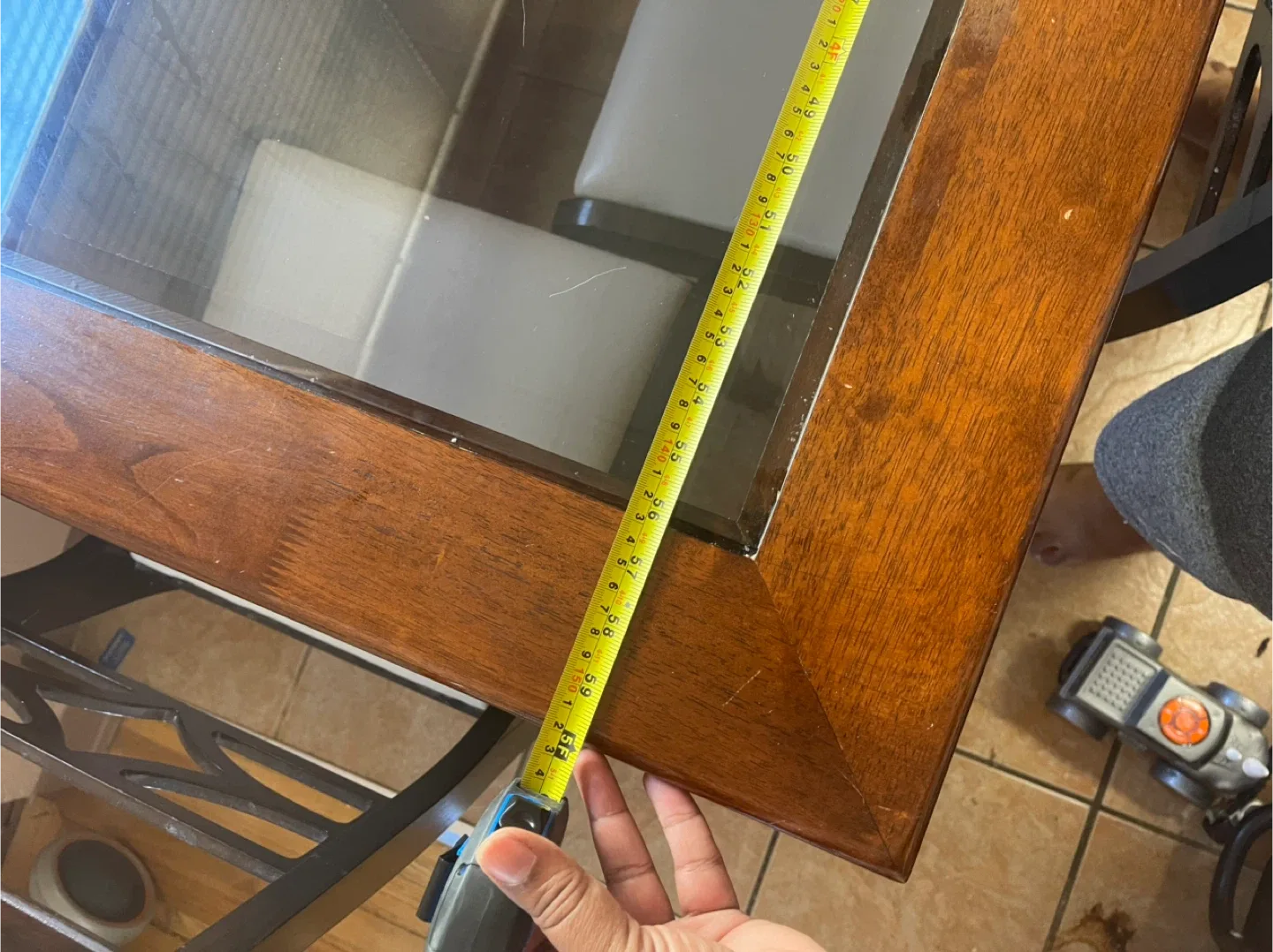 Dining Table with 4 Chairs image indicator(6)