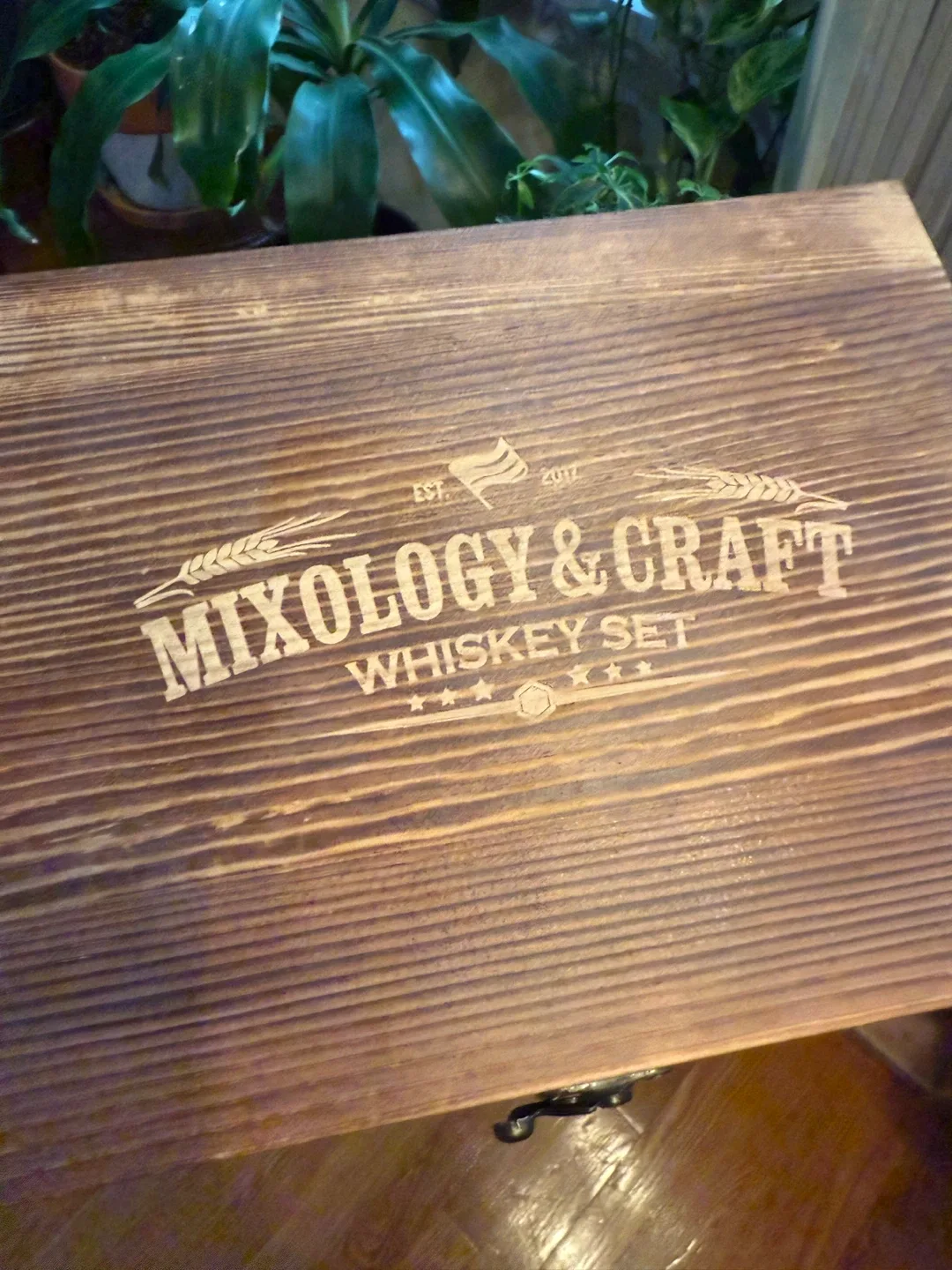 Mixology & Craft Whiskey Set w/ Box image indicator(2)