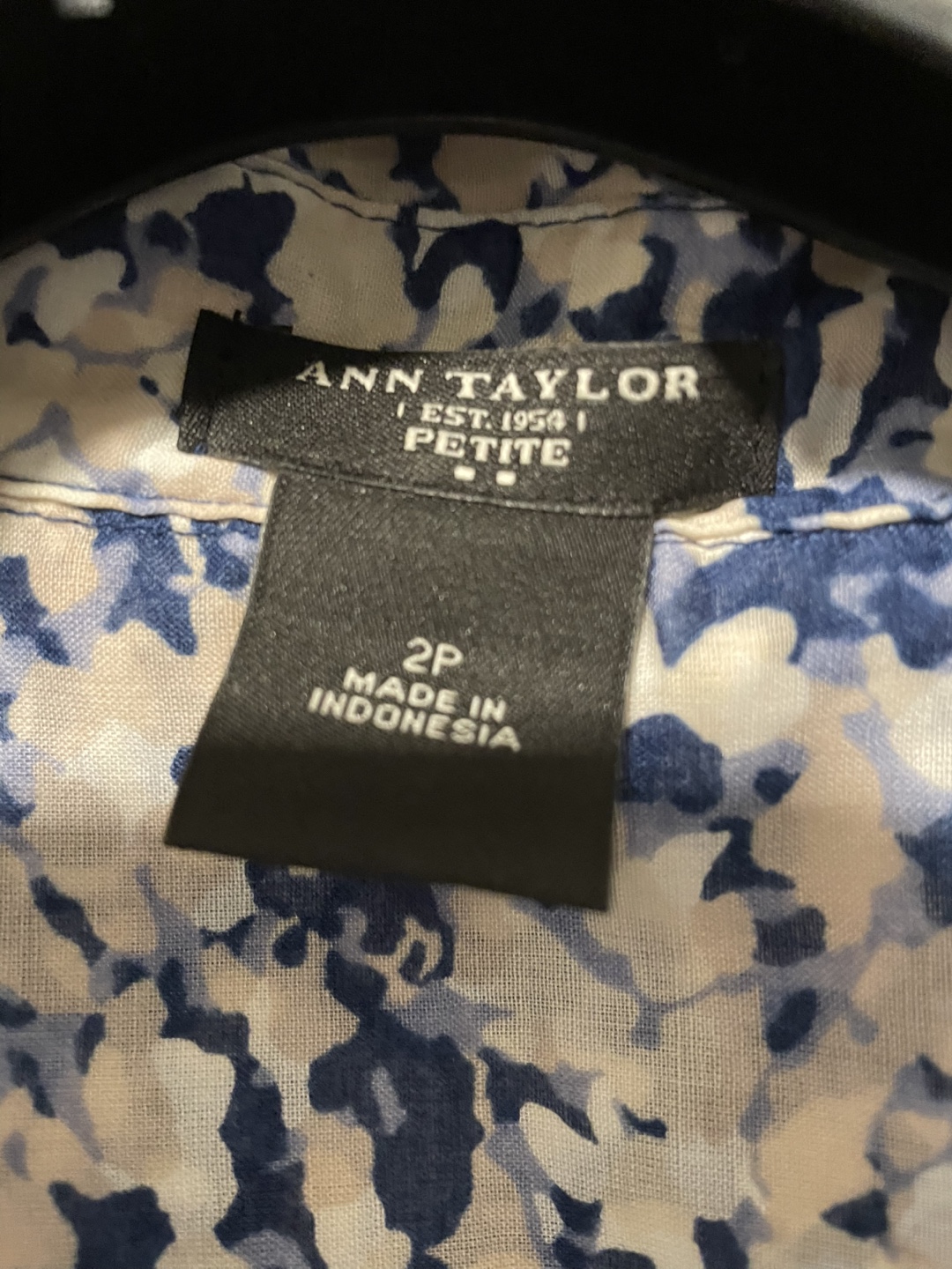 Stylish Ann Taylor Blouse - Fine Cotton. Size 2 - photo 2