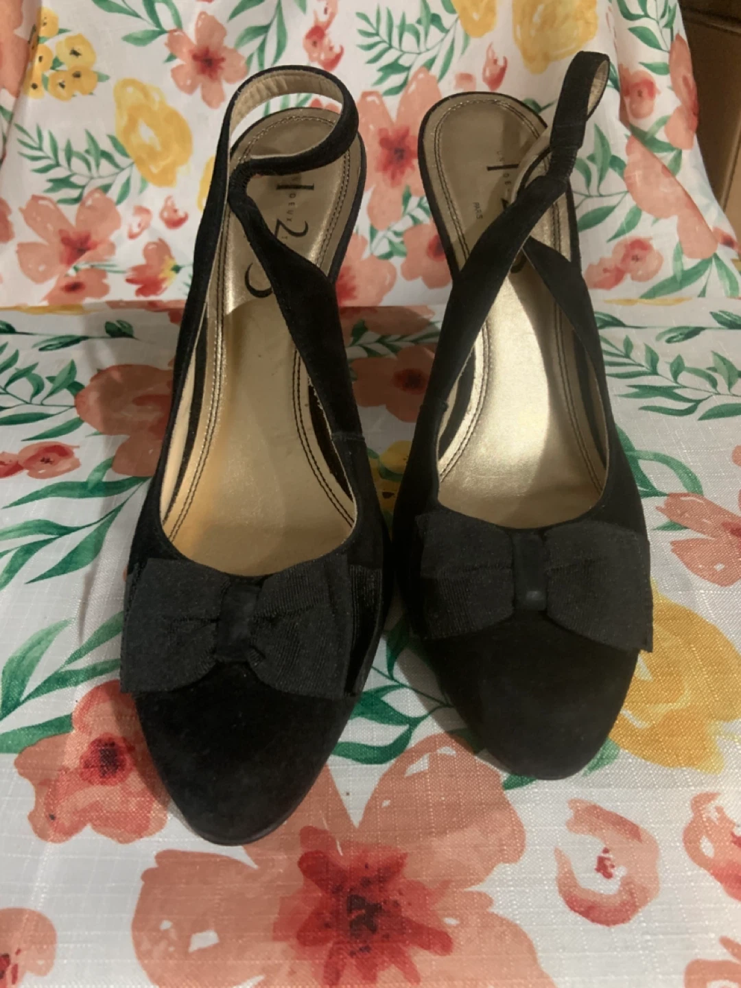 Gold Wedge Heels & Black Heels Bundle - photo 2