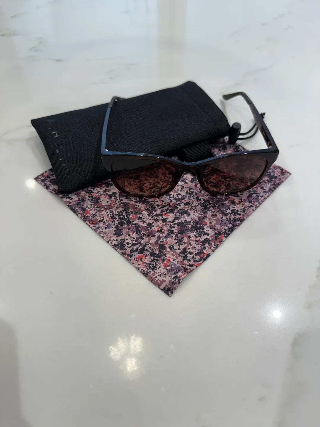 Athleta Sunglasses - Brown - new in box image indicator(6)