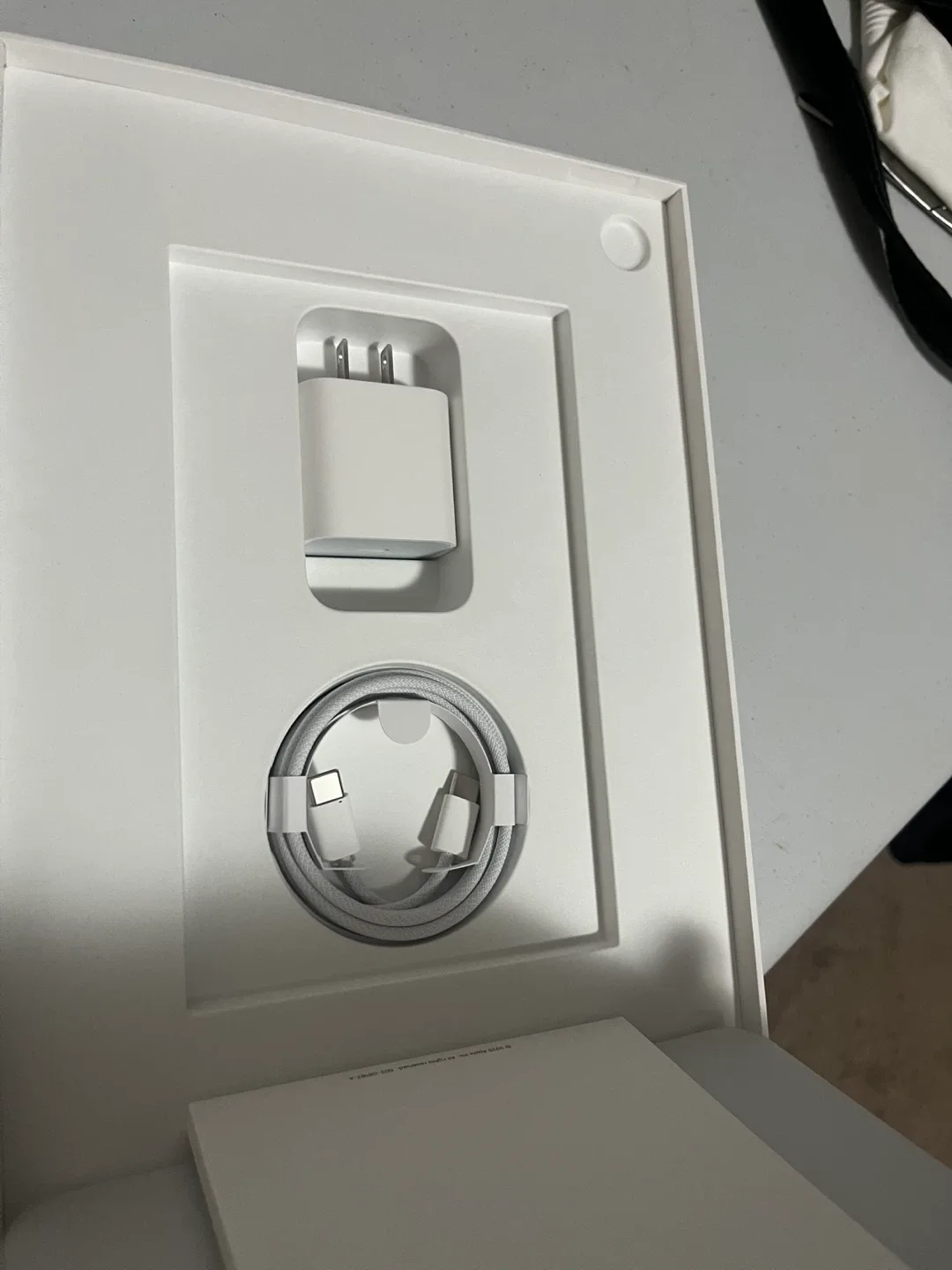 Apple iPad A16 11" 256GB Wi-Fi (11th Gen) - Silver image indicator(4)