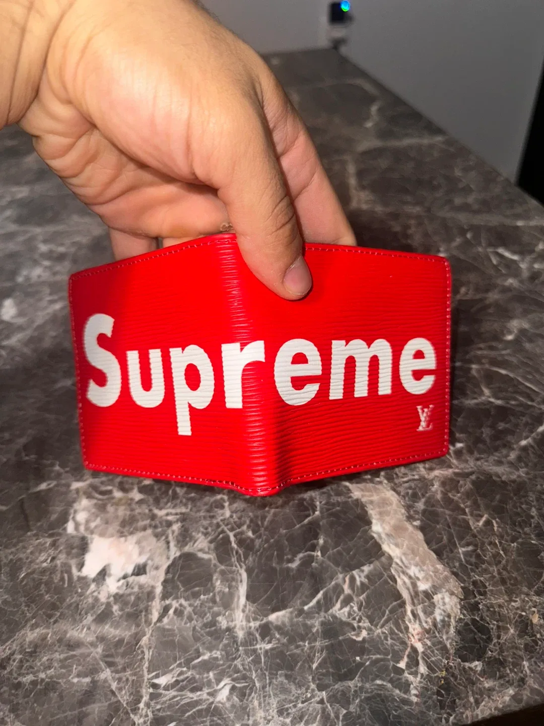 Louis Vuitton x Supreme Red Epi Leather Wallet image indicator(2)