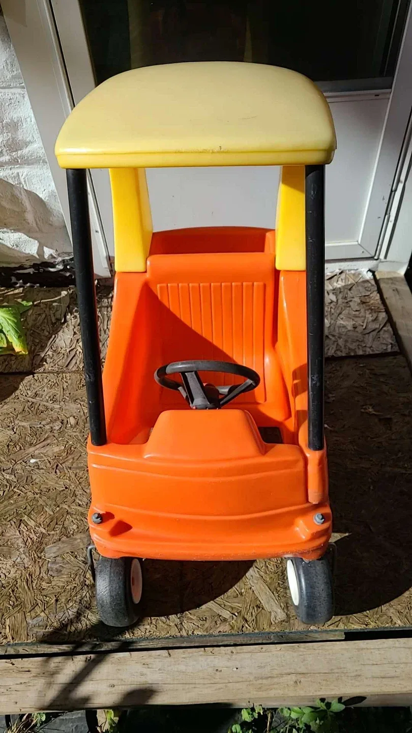 Little Tikes Cozy Coupe Car - Orange & Yellow image indicator(2)