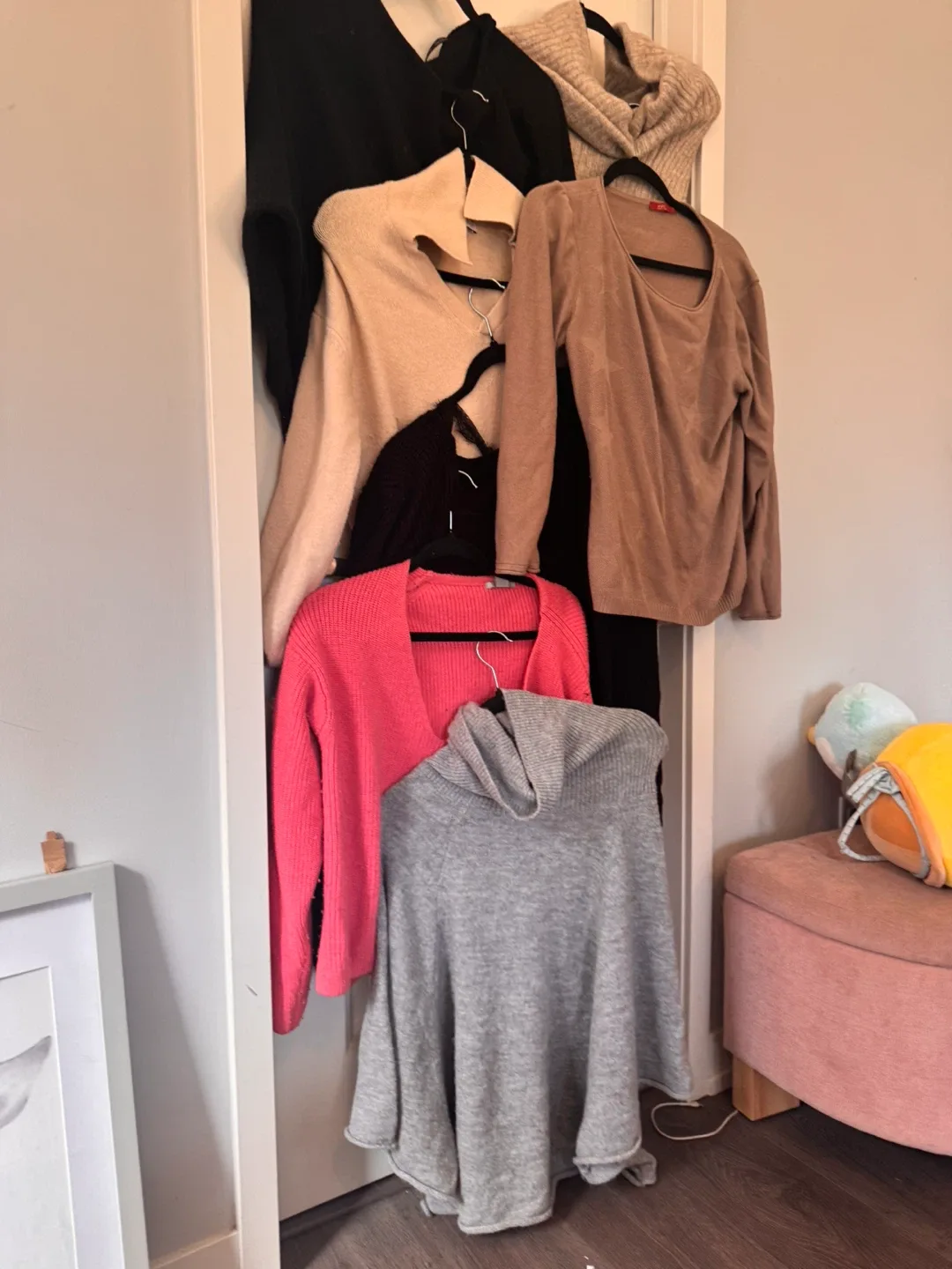 Assorted Sweaters & Cardigans image indicator(9)