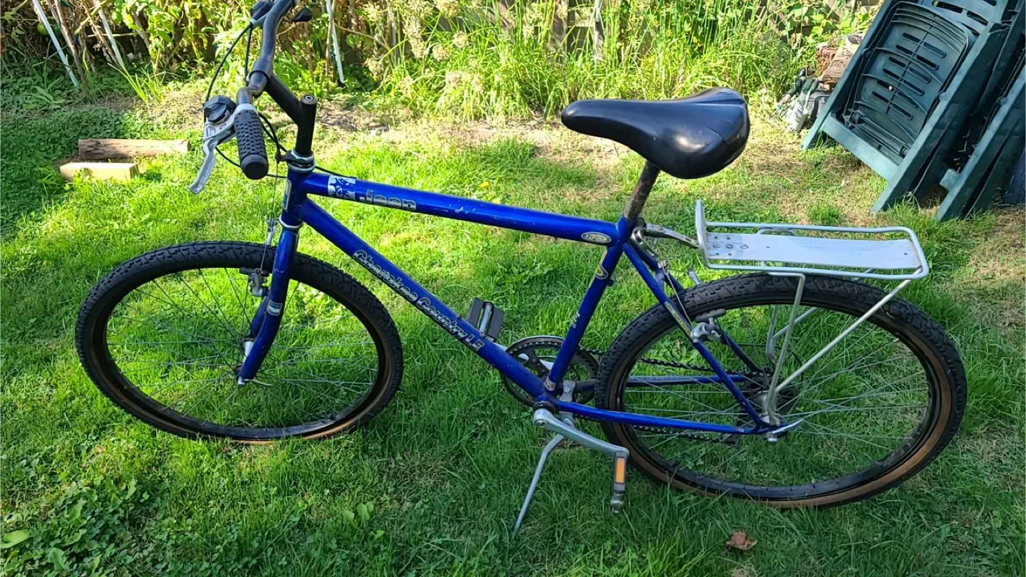 Jeep Cherokee Country LE Blue Bicycle