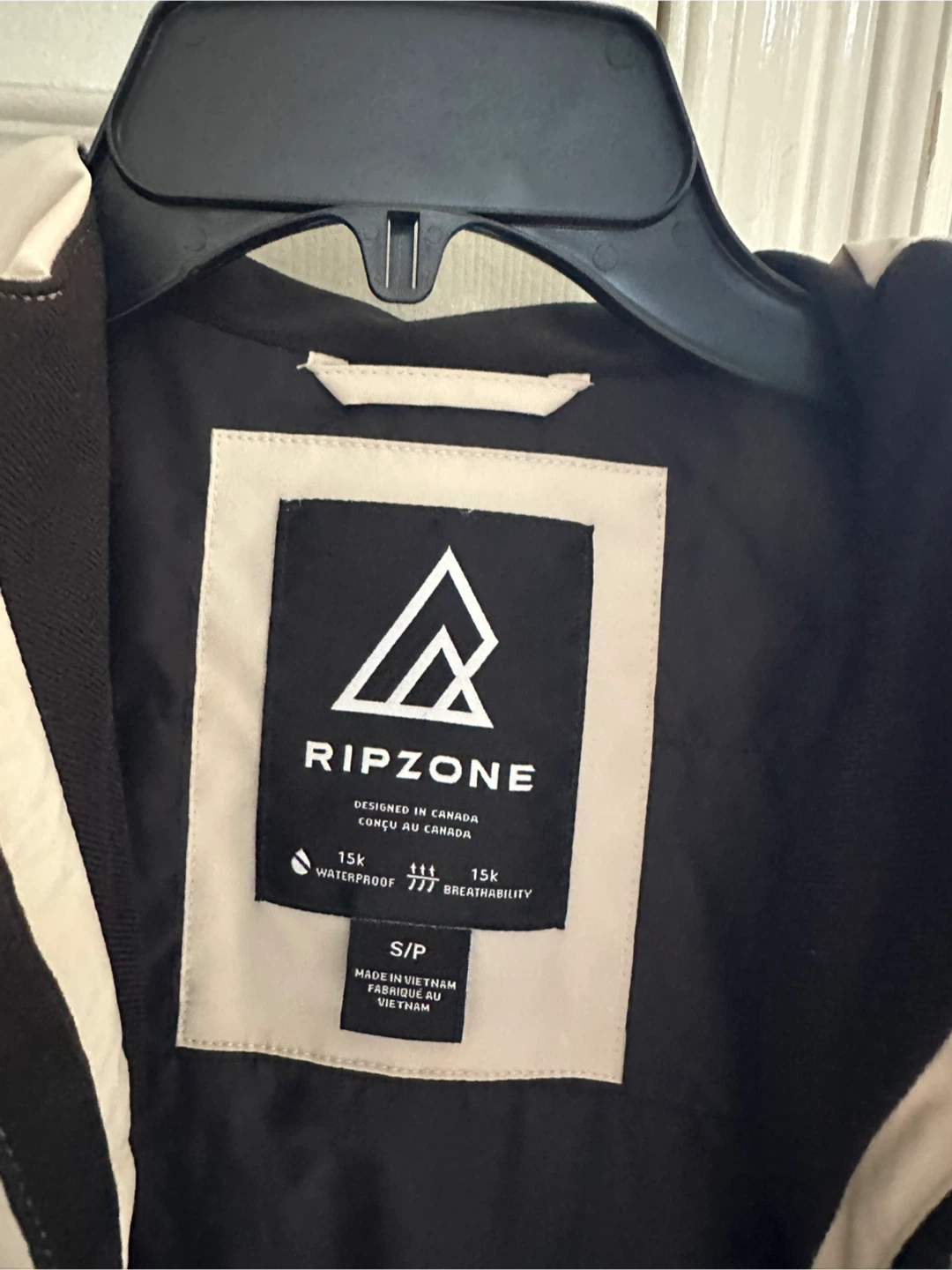 Ripzone Waterproof Jacket - Size S/P - photo 2
