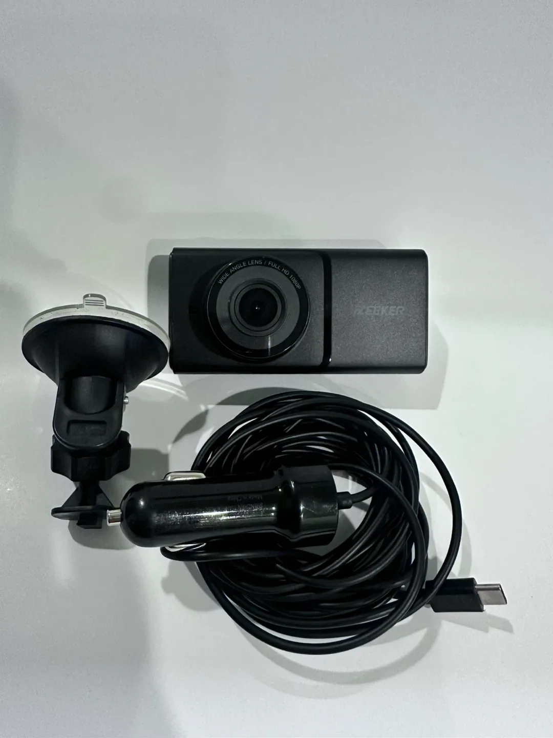 Izeeker Dual Dash Cam - Both outside and inside video image indicator(7)
