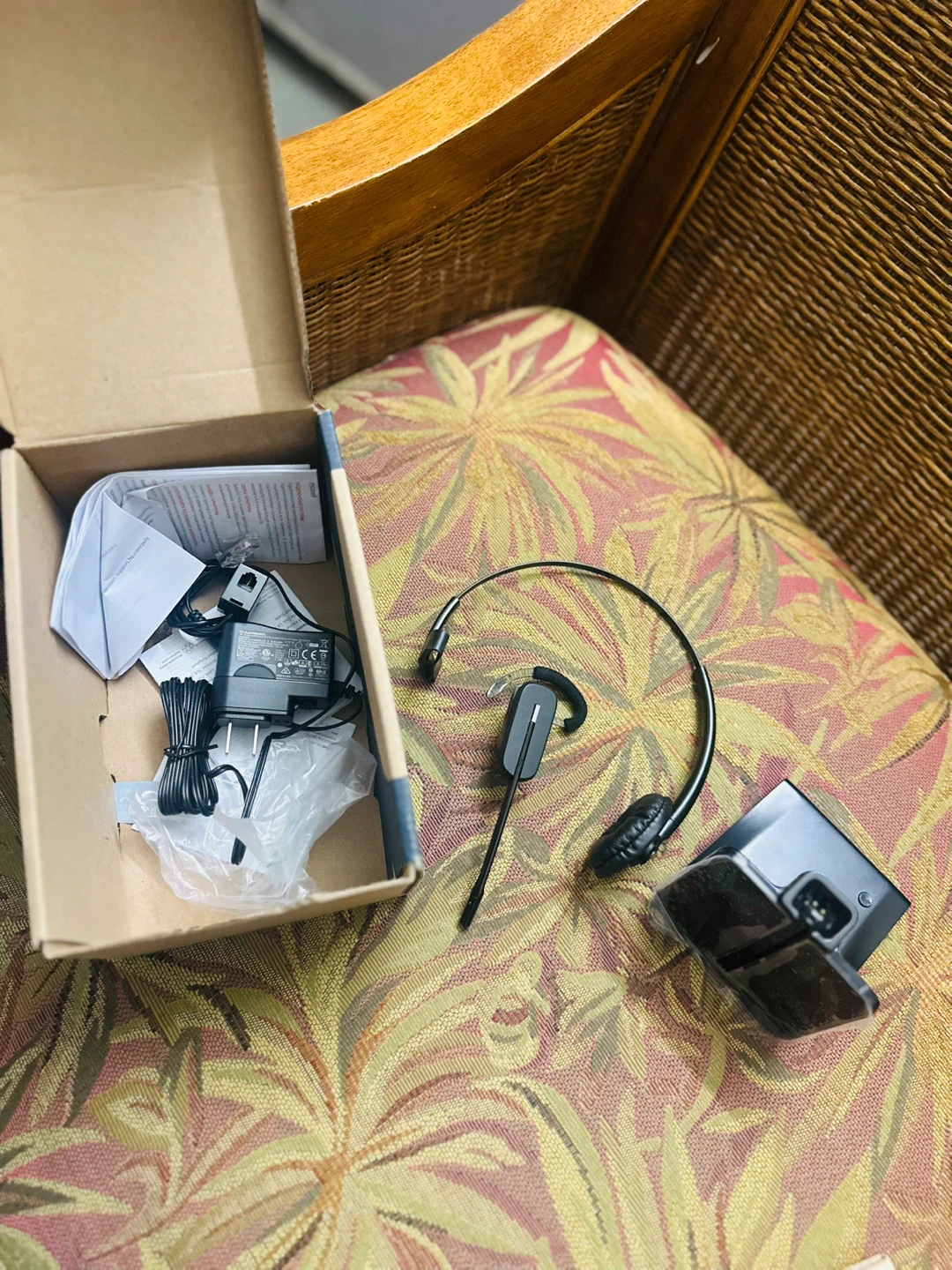 Plantronics CS540 Wireless Headset - Like New!