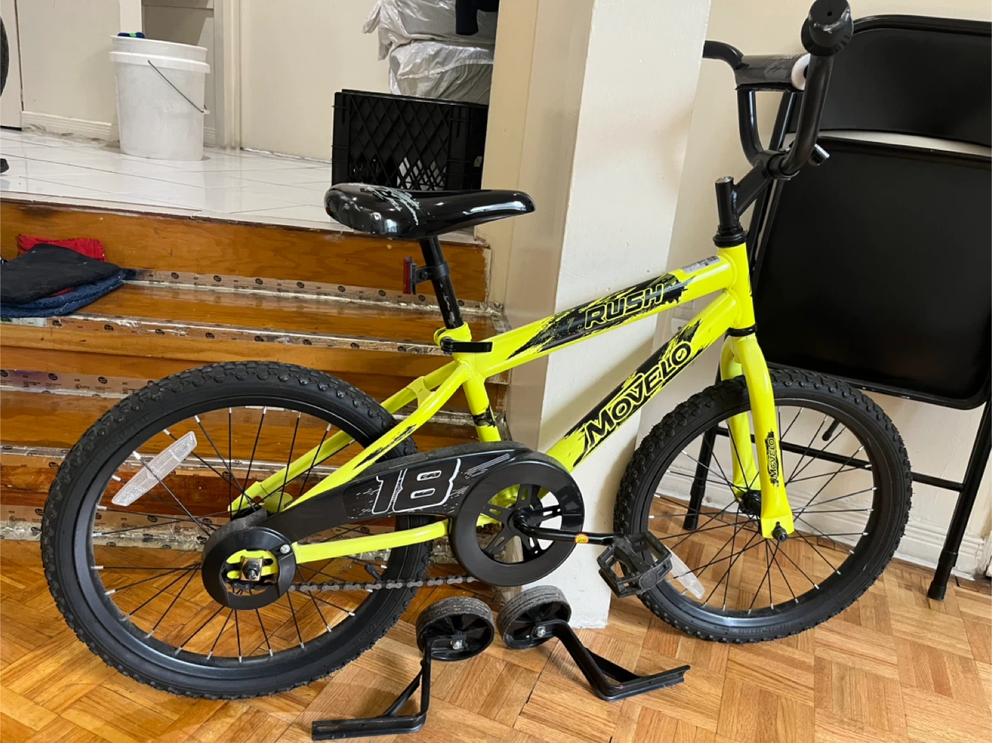 Movelto Rush 18" Kids' Bike - Neon Yellow