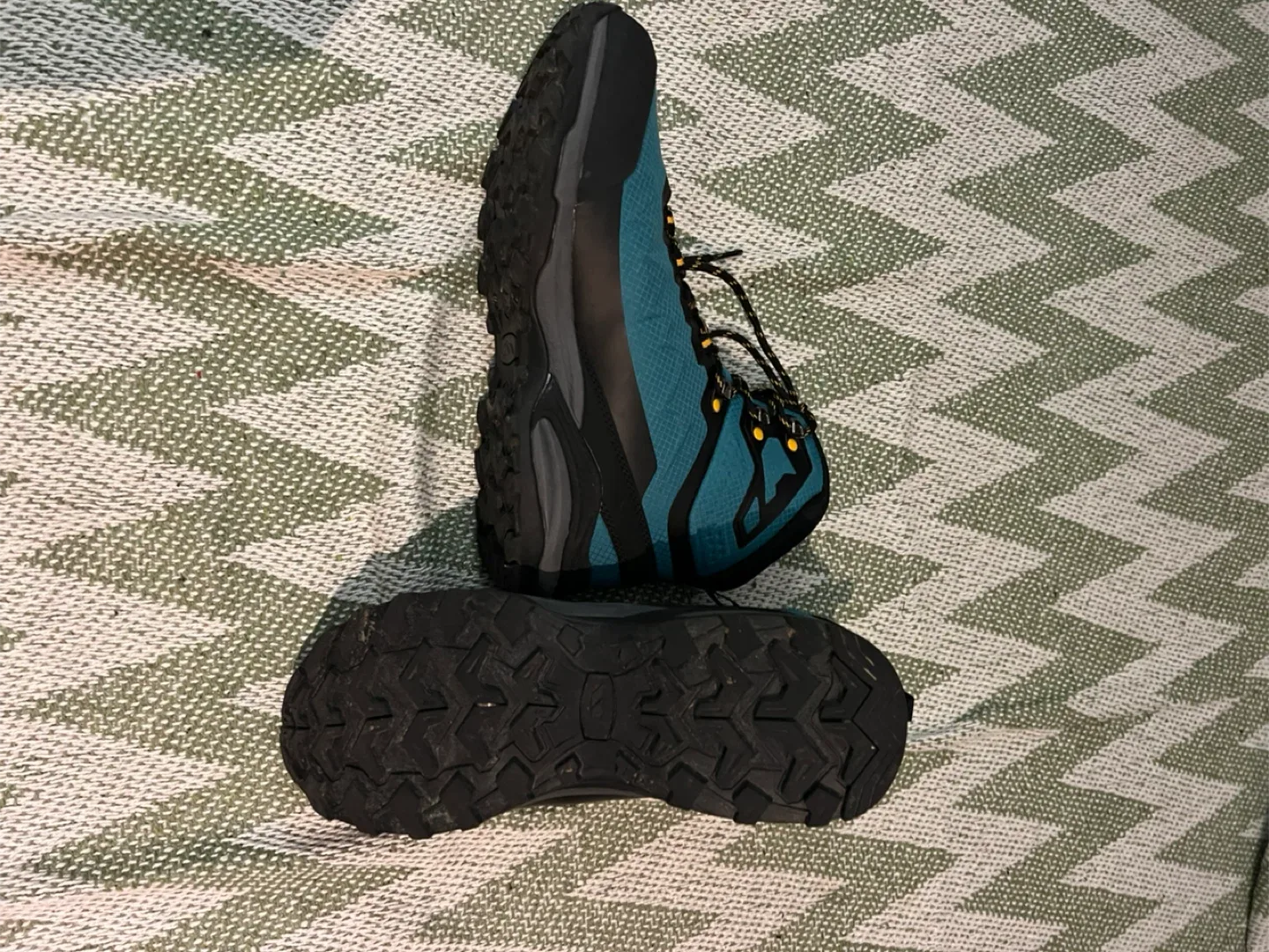 TRESPASS Teal Hiking Boots image indicator(4)