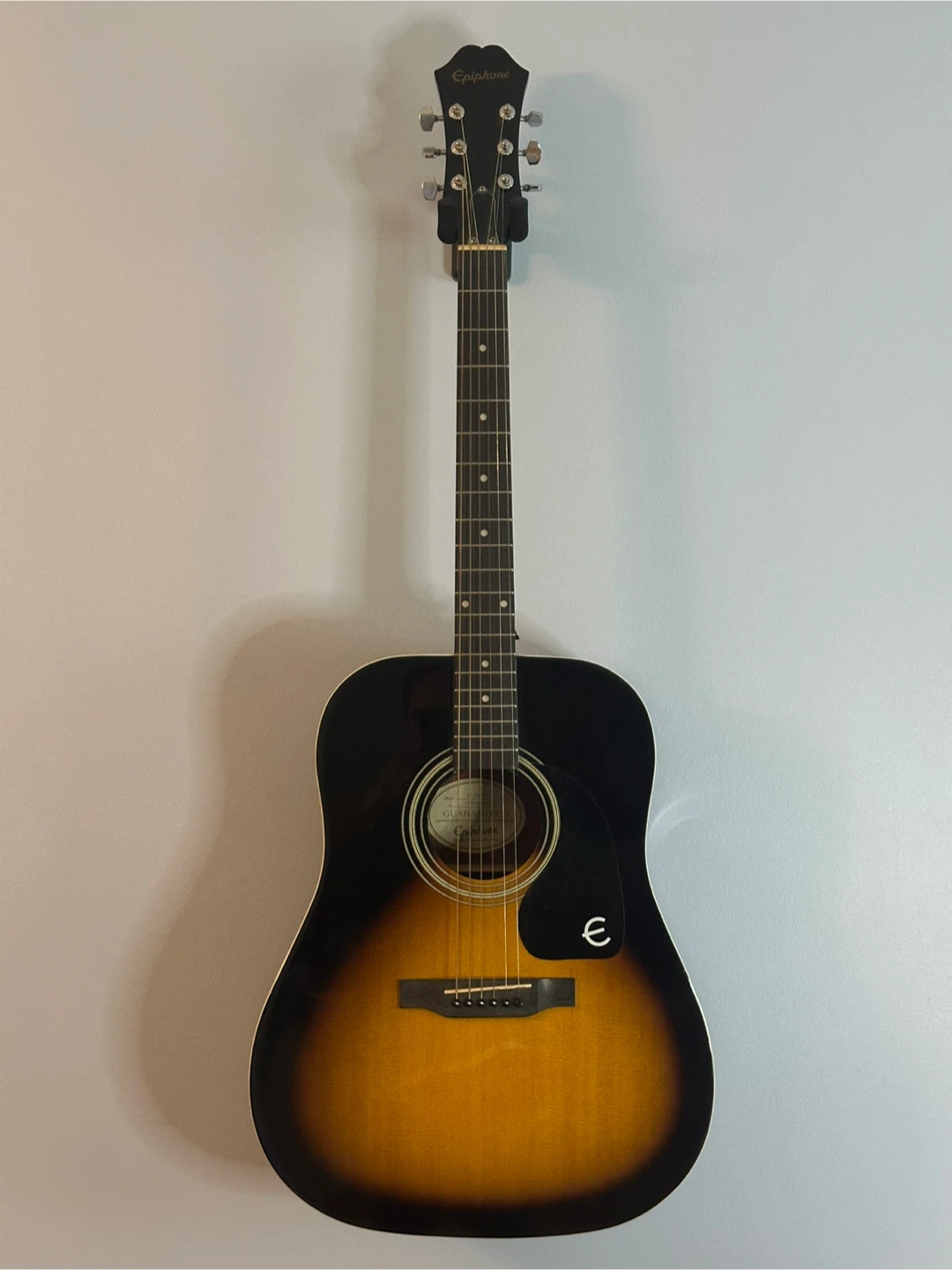 Epiphone ft 100vs acoustic guitar