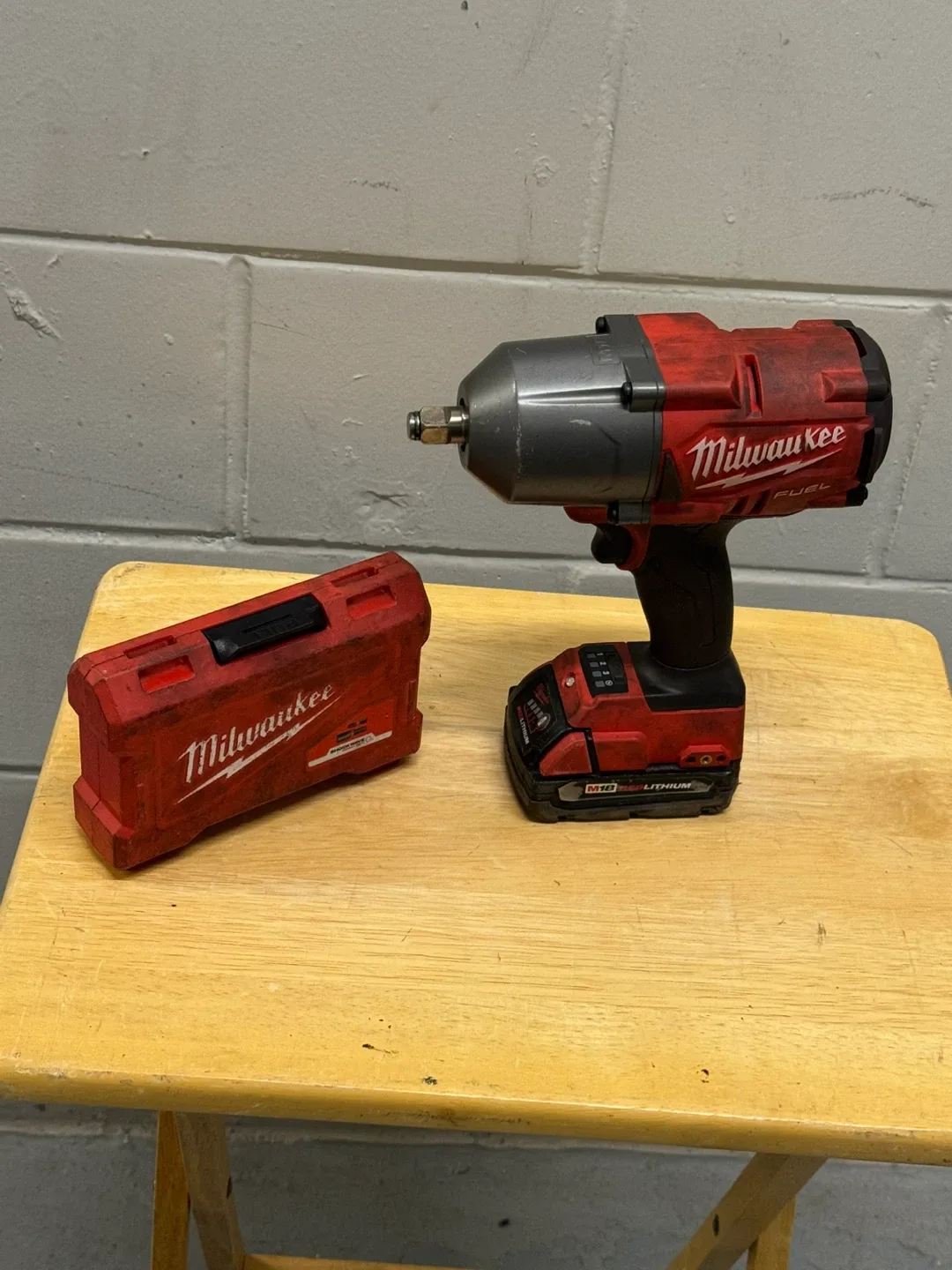 Milwaukee M18 FUEL Impact Wrench & Bit Set