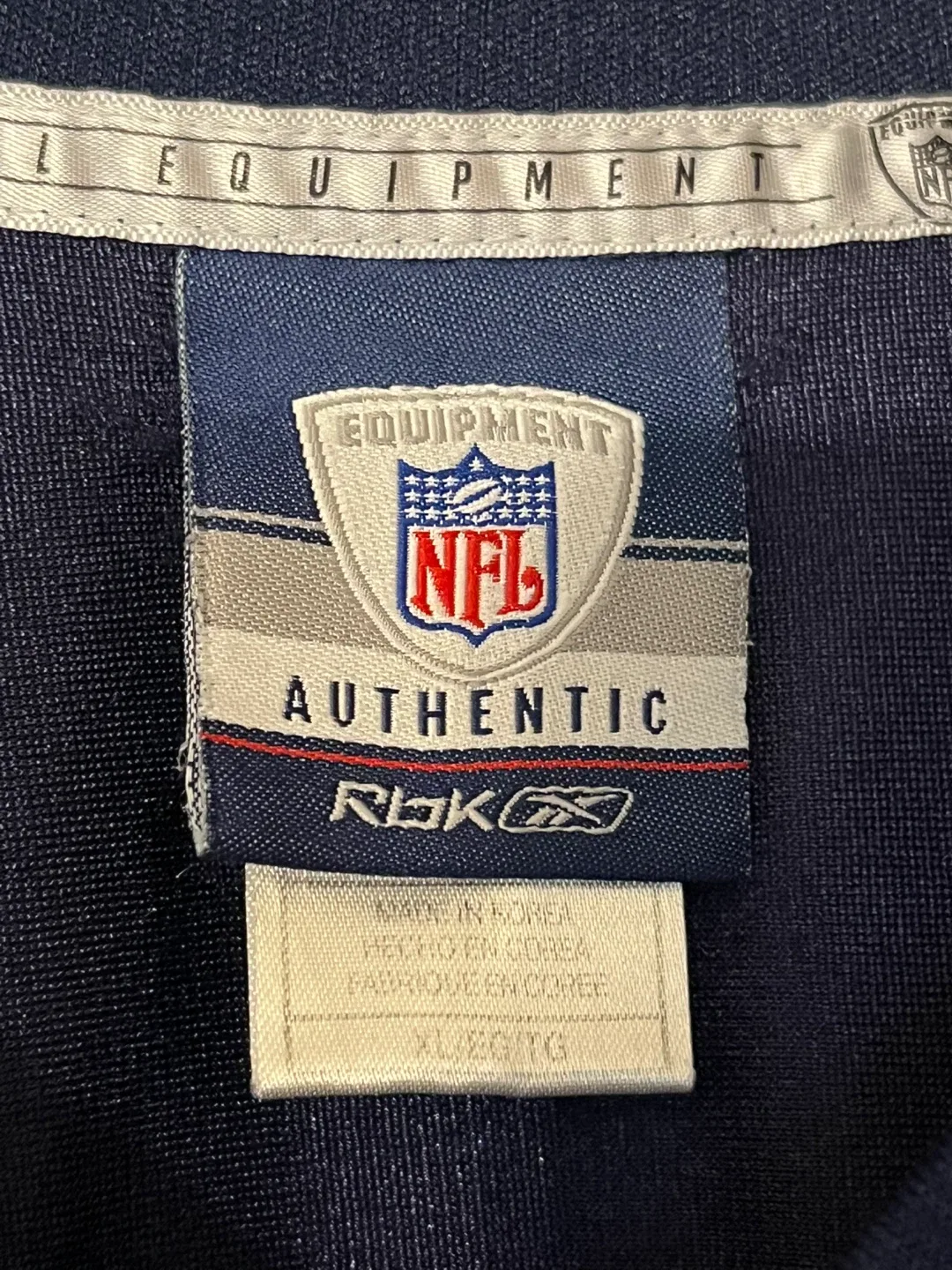 Reebok NFL Titans Jersey Vince Young Men’s Size XL image indicator(6)