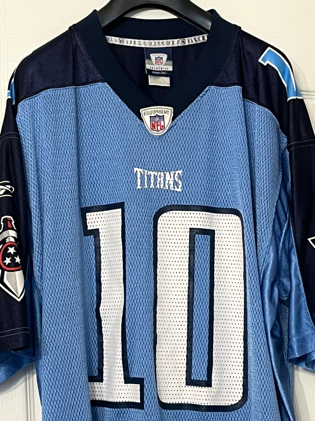Reebok NFL Titans Jersey Vince Young Men’s Size XL image indicator(2)