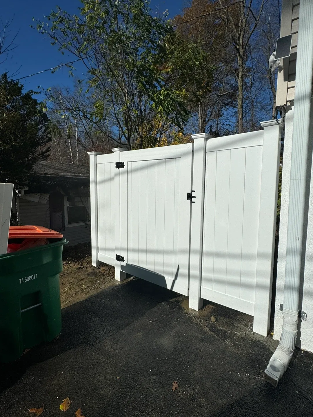 White Vinyl Fence Posts & Railings 3476072299 tex image indicator(7)