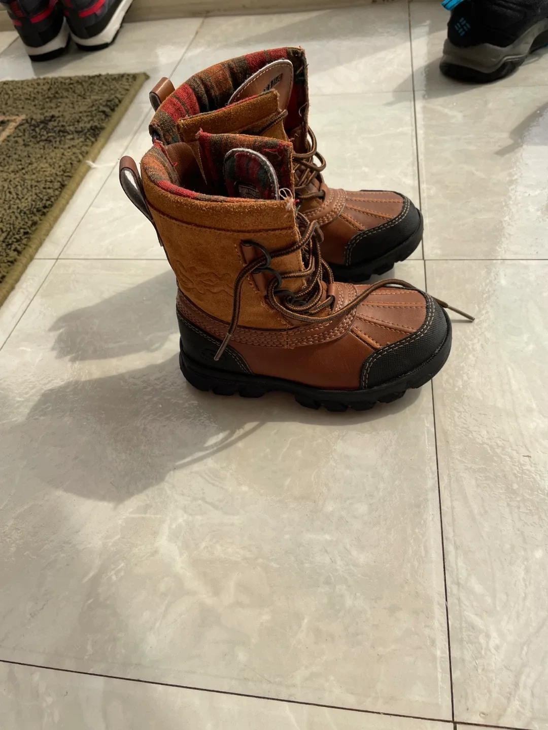 Skechers Toddler Boots size 24 (8) thumbnail