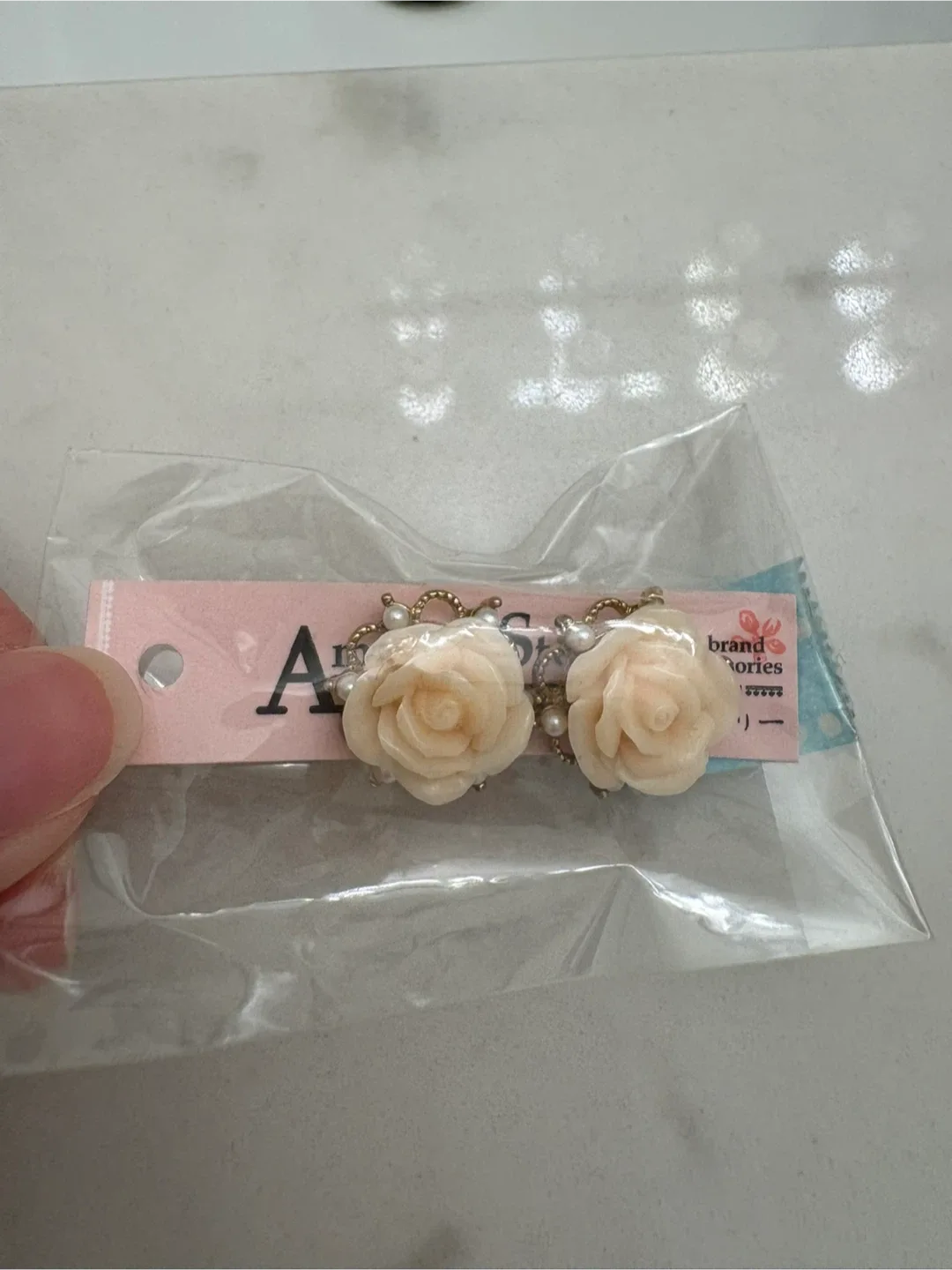 Accessories Rose Earrings - Brand New thumbnail