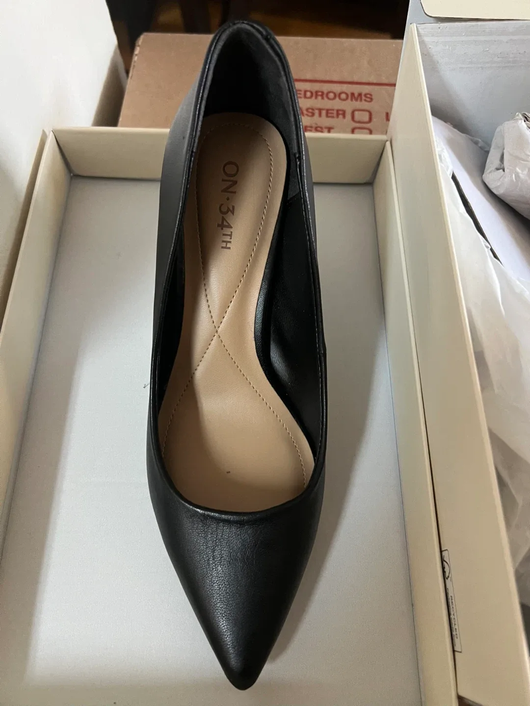 ON 34TH Black Pointed Toe Heels image indicator(2)