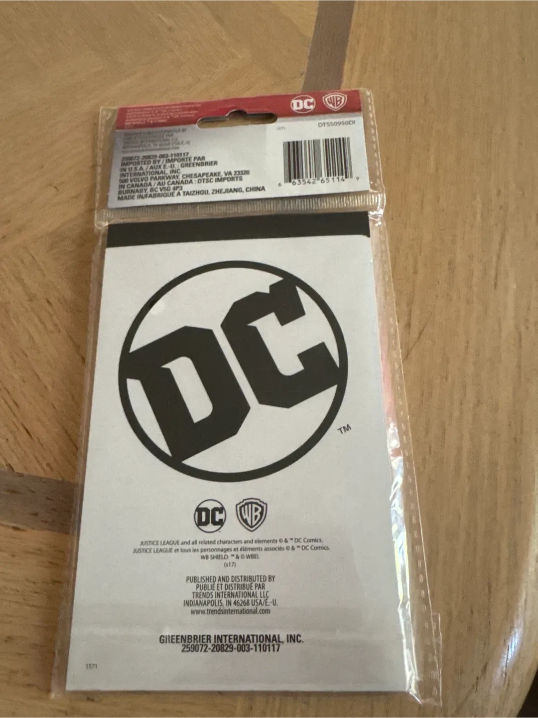 New DC Holographic Journal - 120 Pages image indicator(2)