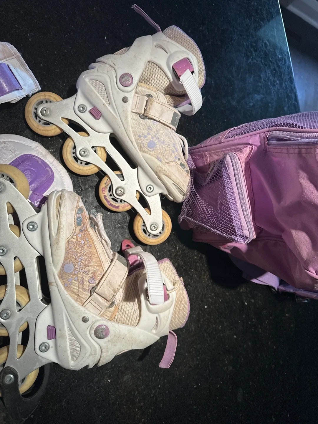 Inline Skates with Ice Blades & Protective Gear image indicator(3)