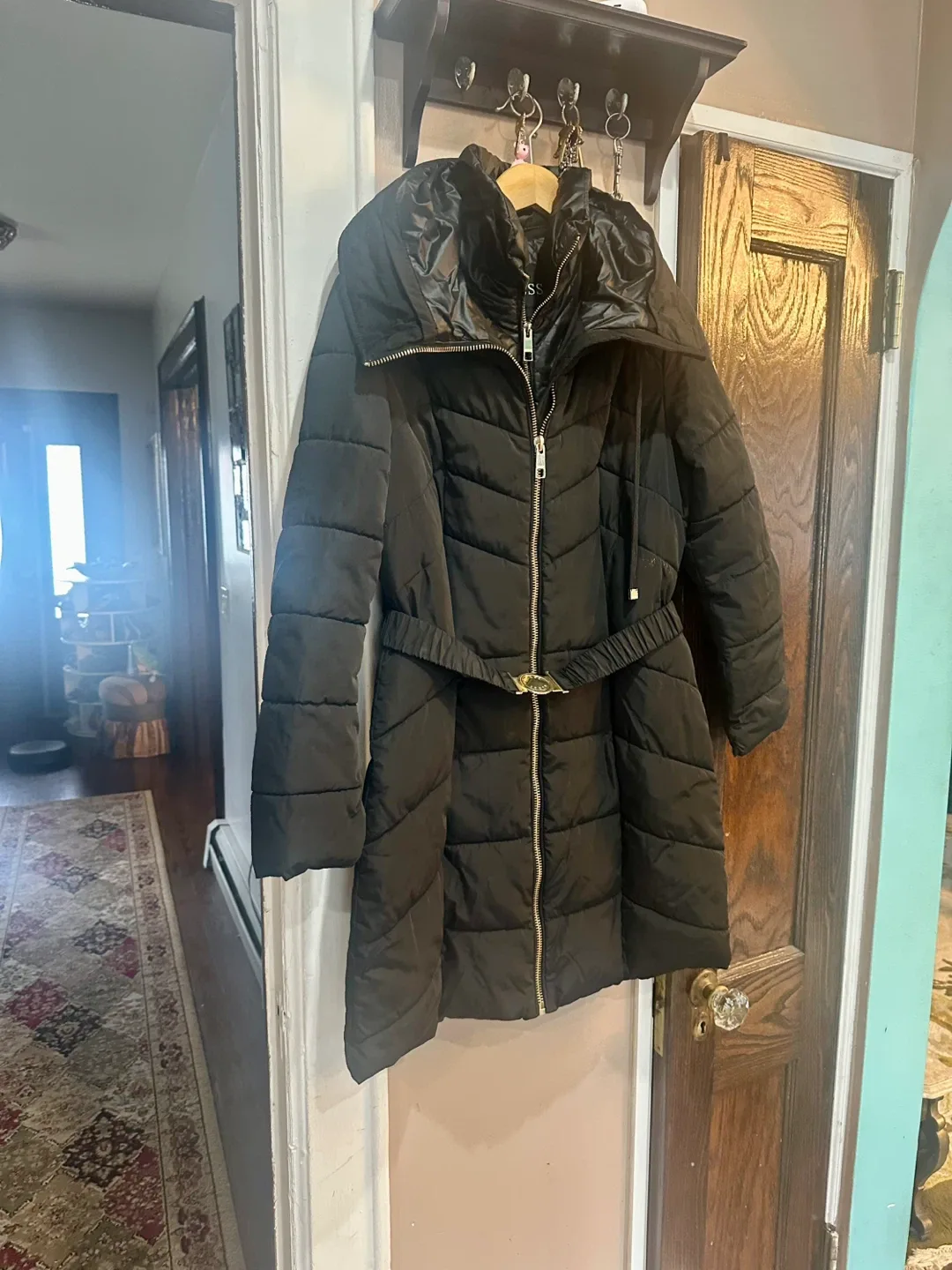 Guess Black Puffer Hooded Coat in Medium thumbnail