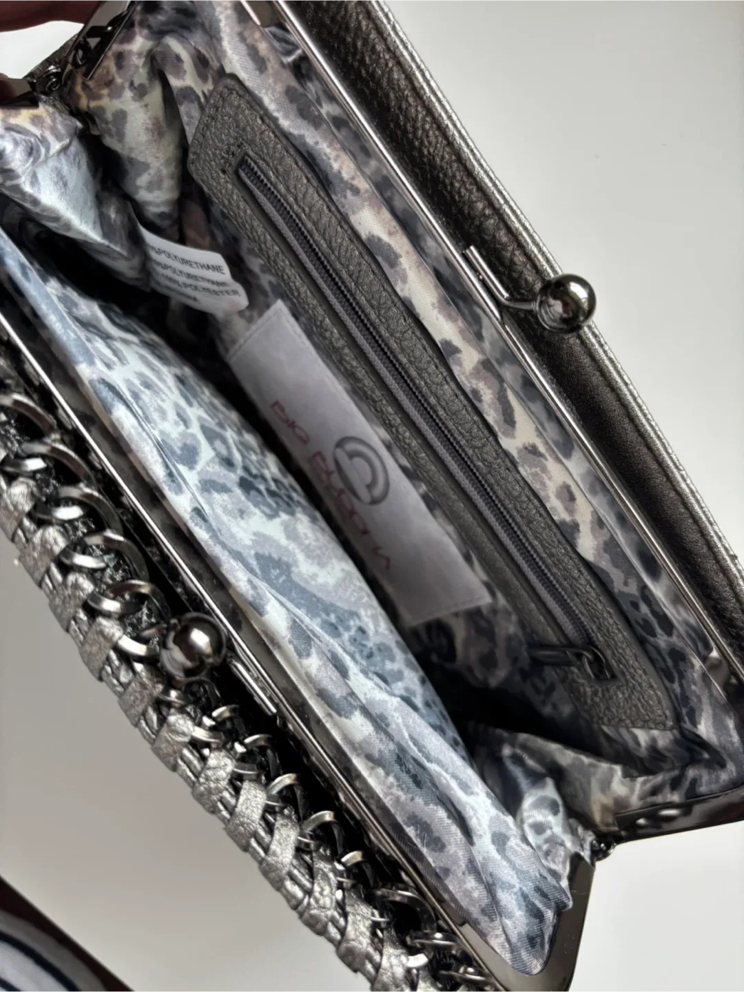 Rio Buddha Silver Clutch Purse image indicator(9)