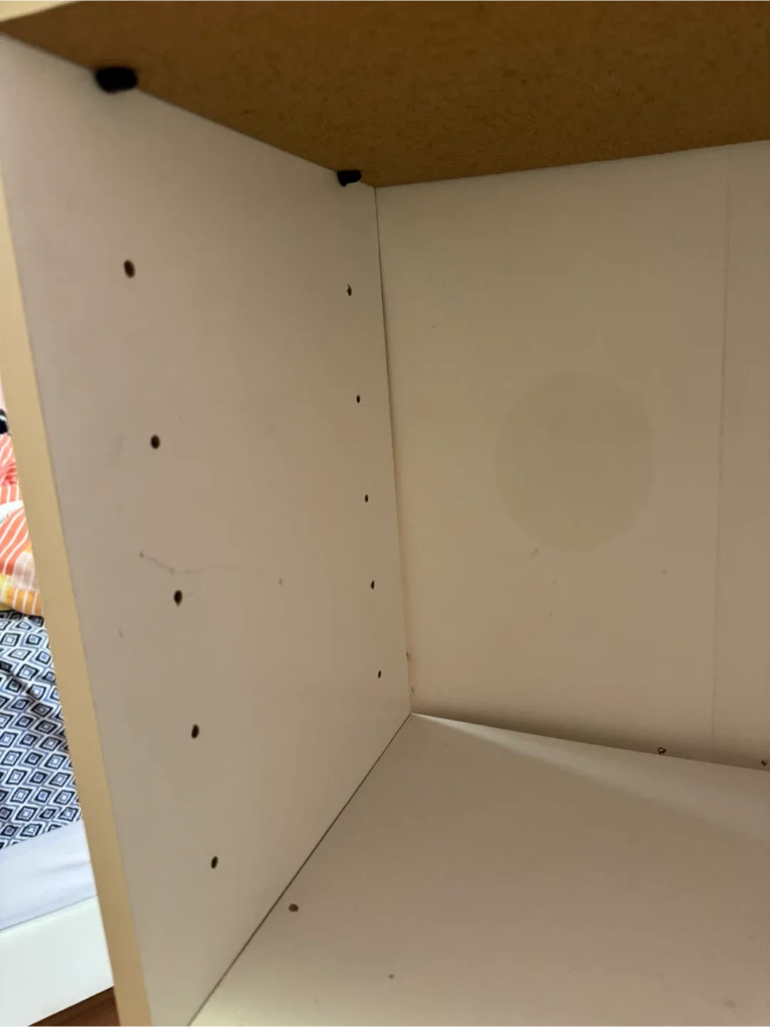 White BookShelf image indicator(6)