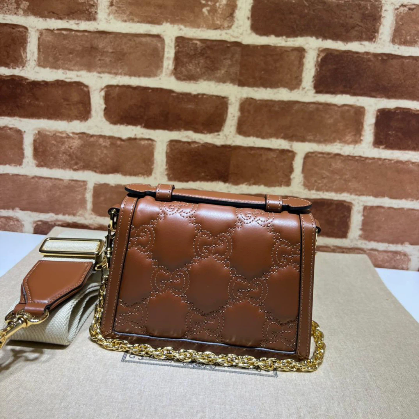 Gucci Brown Leather Shoulder Bag - photo 3