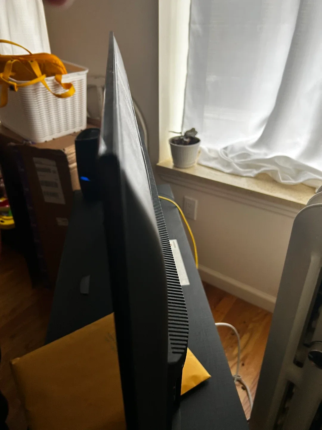 TCL Roku TV 40” image indicator(2)