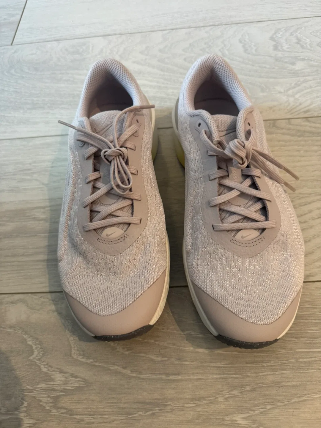 Nike Versair Women's Running Shoes image indicator(2)