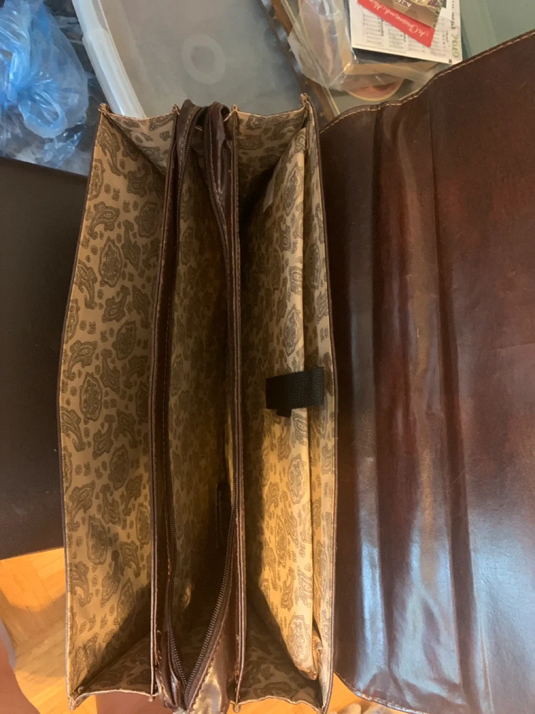 Leather Briefcase - Brown image indicator(2)